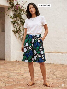 Uniqlo x Marimekko Women’s Cotton Poplin Shorts, Black Tori Fruit - Size XS